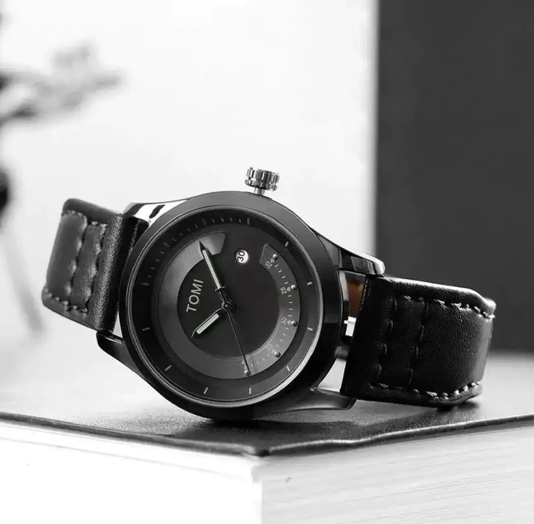 Men's Business Luxury Quartz Watch - Black Textured Leather Strap & Date Display (41mm Dial) - Nexamart Pakistan (image 3)
