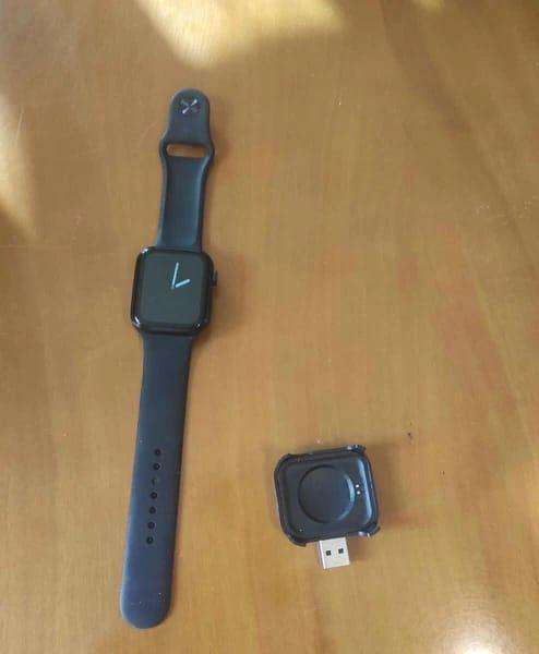 Stylish Black Smart Watch - Bluetooth Calling & Fast Charging Fitness Tracker (Black) - Nexamart Pakistan